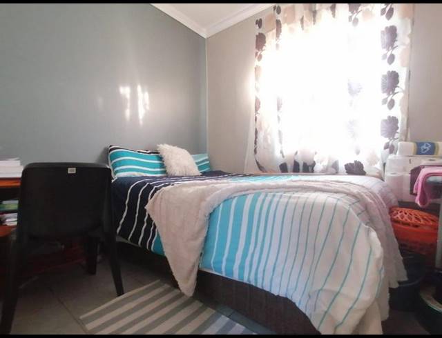 3 BEDROOM PROPERTY TO RENT IN LOTUS GARDENS